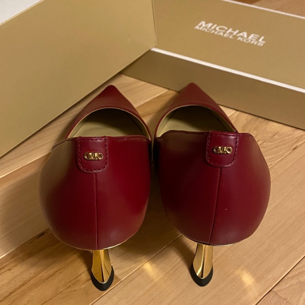 Michael Kors Deep Red Heels - Picture 3 of 10
